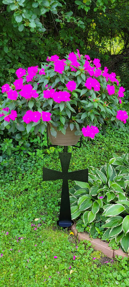 #101 - Urn/Plant Stand with Cross